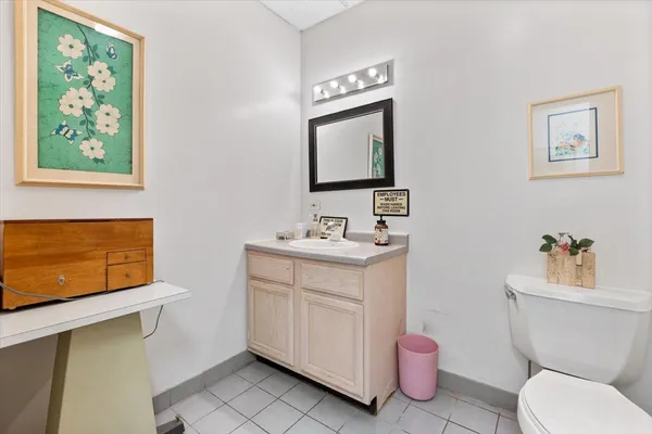 $547,000 | 2719 West Peterson Avenue, Chicago, IL 60659