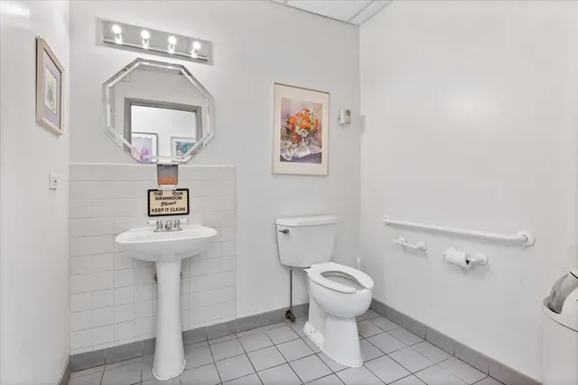 $547,000 | 2719 West Peterson Avenue, Chicago, IL 60659