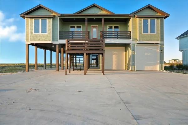 $965,000 | 1511 Cape Velero Drive, Rockport, TX 78382