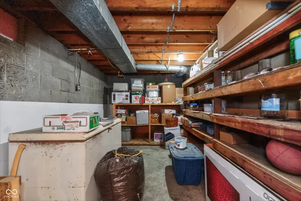 $213,000 | 3728 South County Road 1200 East, Crothersville, IN 47229