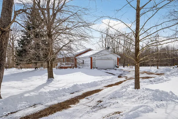 $213,000 | 3728 South County Road 1200 East, Crothersville, IN 47229