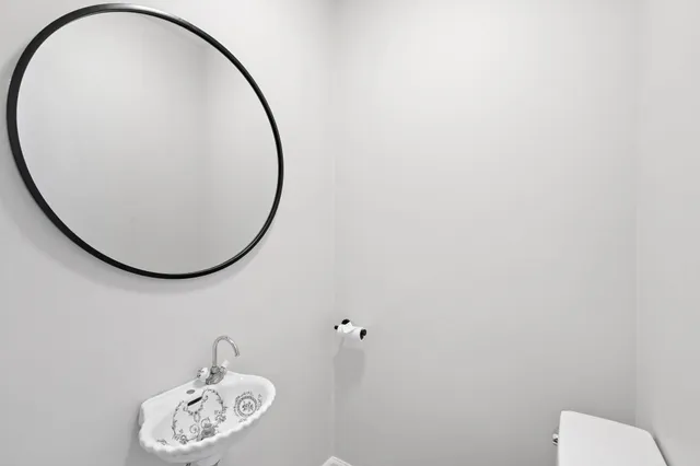 $1,800,000 | 76 Hackensack Plank Road, Weehawken, NJ 07086