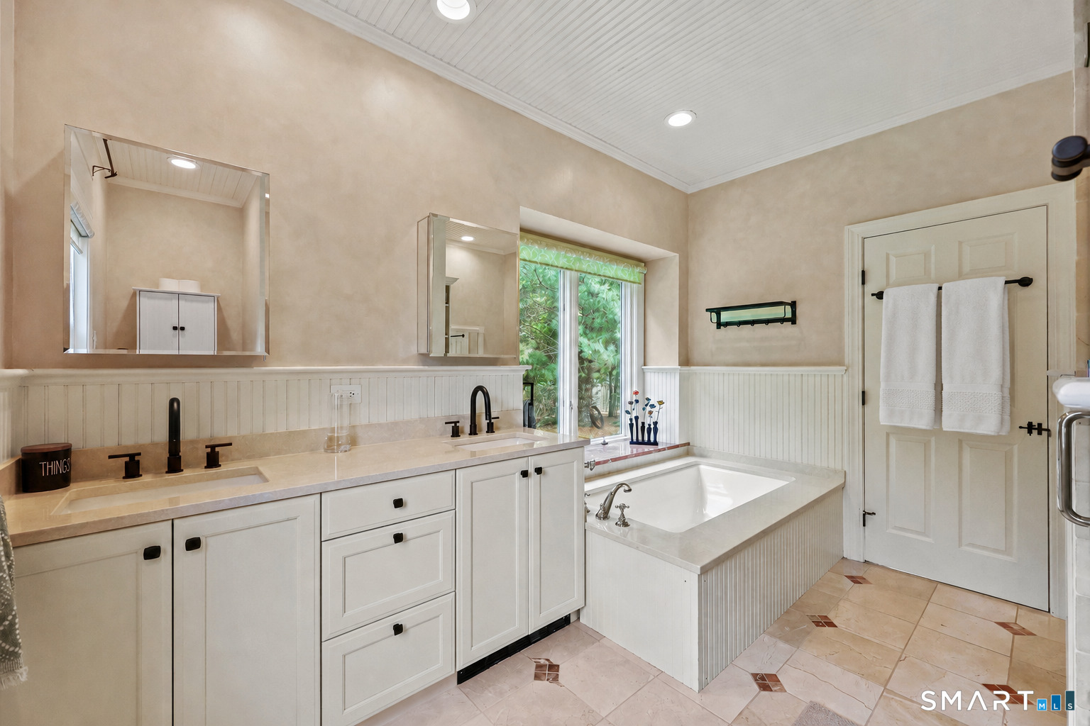 207 Great Pond Road Simsbury, CT 06070 - Photo 17 of 40