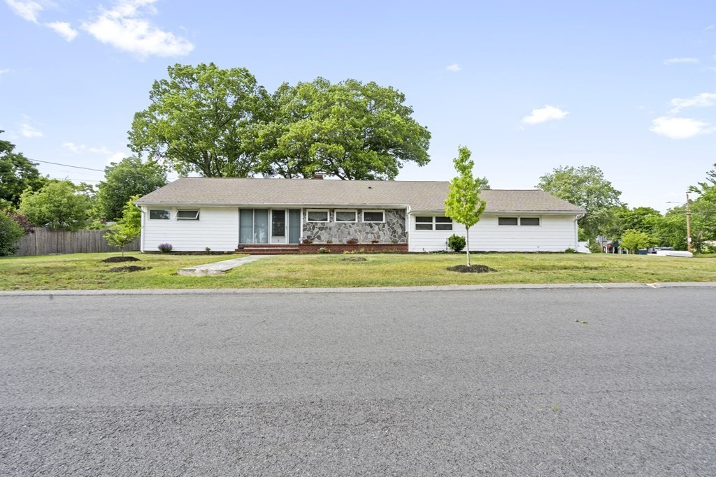 3 Pilgrim Road Lawrence, MA 01843 - Photo 1 of 23 Gallery Image 1