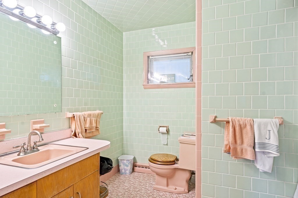 3 Pilgrim Road Lawrence, MA 01843 - Photo 15 of 23 Gallery Image 15