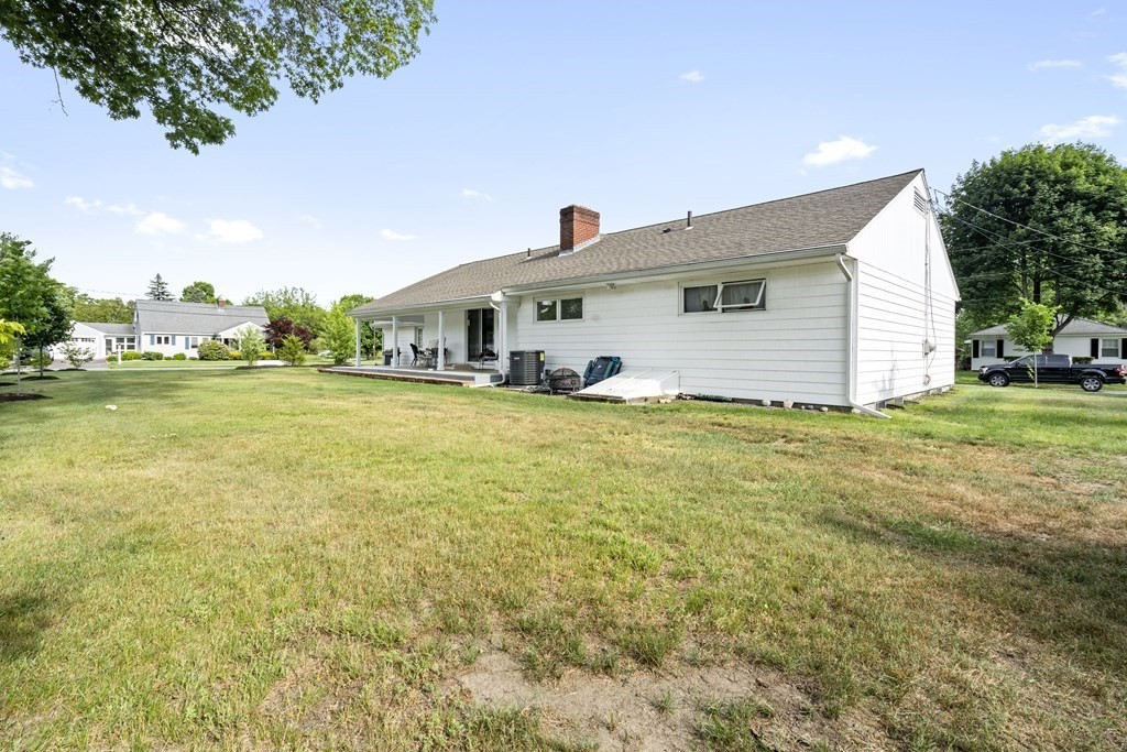 3 Pilgrim Road Lawrence, MA 01843 - Photo 6 of 23 Gallery Image 6