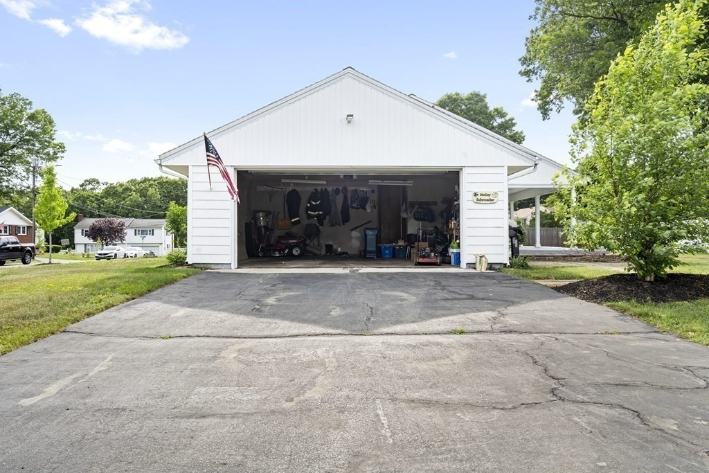 3 Pilgrim Road Lawrence, MA 01843 - Photo 7 of 23 Gallery Image 7