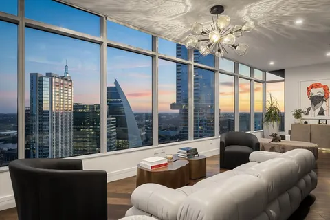 $2,850,000 | 501 West Avenue, Unit 3303, Austin, TX 78701