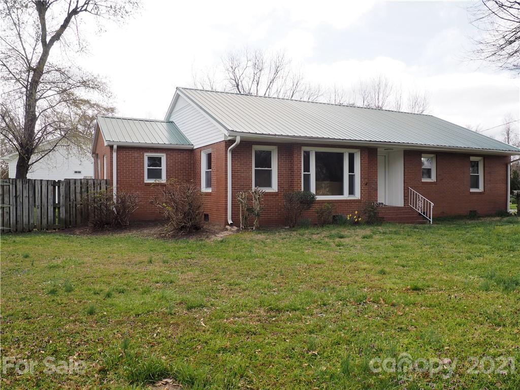 2037 South Post Road Grover, NC 28073 - Photo 1 of 26 Gallery Image 1