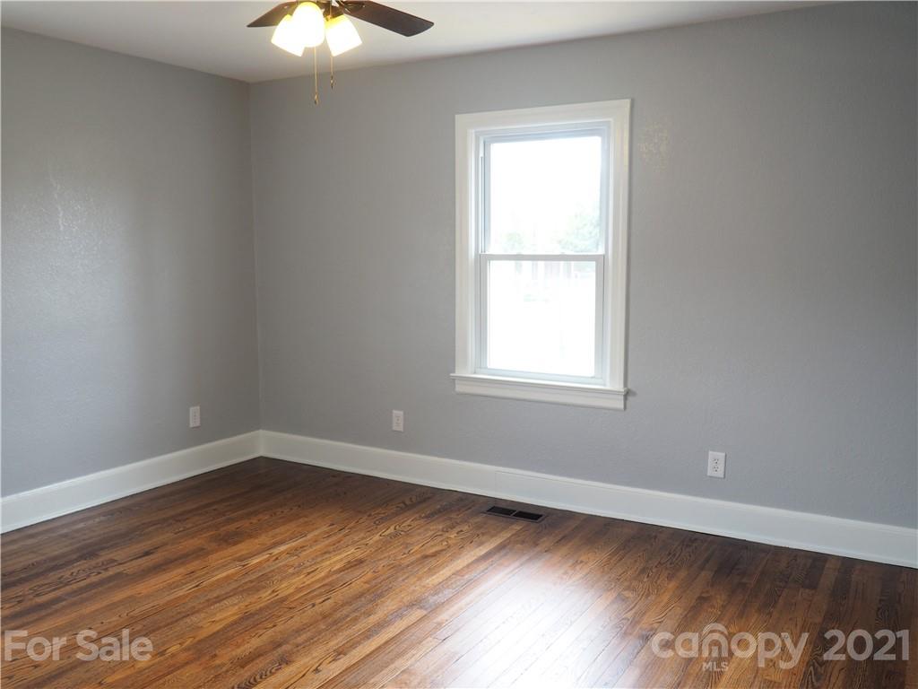 2037 South Post Road Grover, NC 28073 - Photo 11 of 26 Gallery Image 11