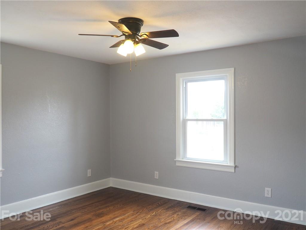 2037 South Post Road Grover, NC 28073 - Photo 13 of 26 Gallery Image 13