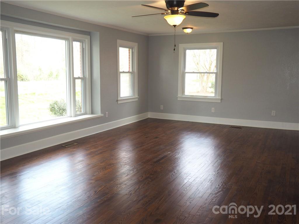 2037 South Post Road Grover, NC 28073 - Photo 10 of 26 Gallery Image 10