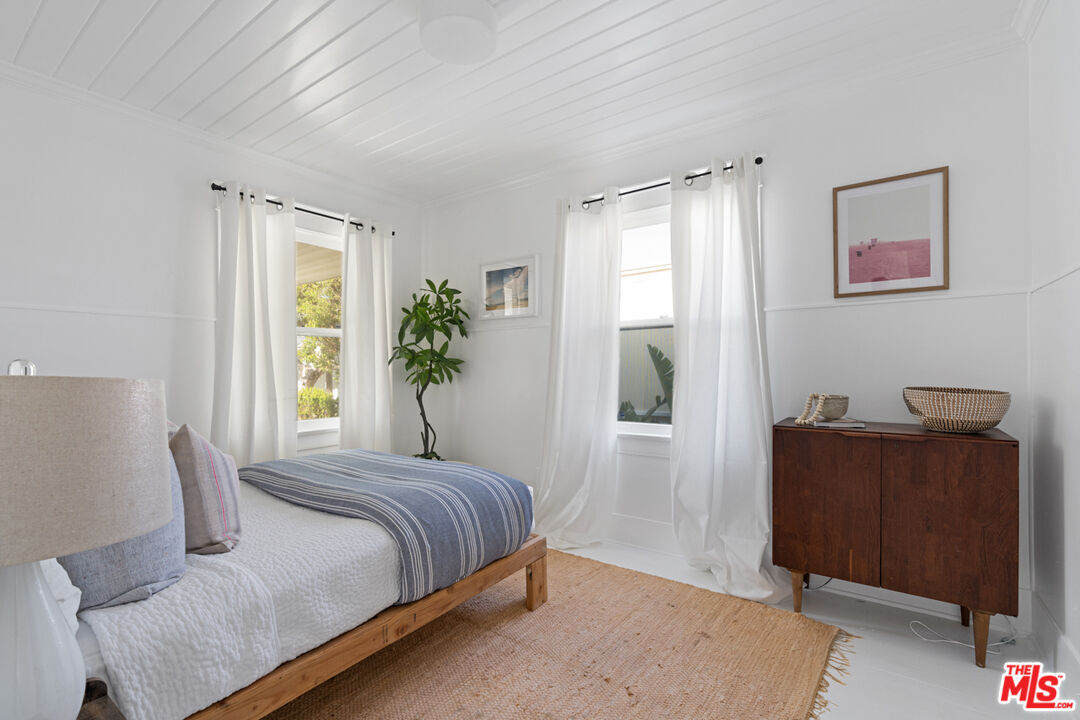 743 Sunset Avenue Venice, CA 90291 - Photo 6 of 29