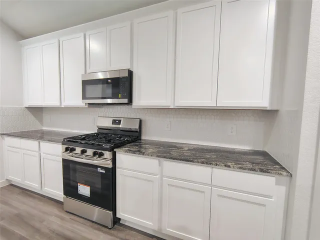 $2,800 | 31212 North Eden Mnr Loop, Fulshear, TX 77441