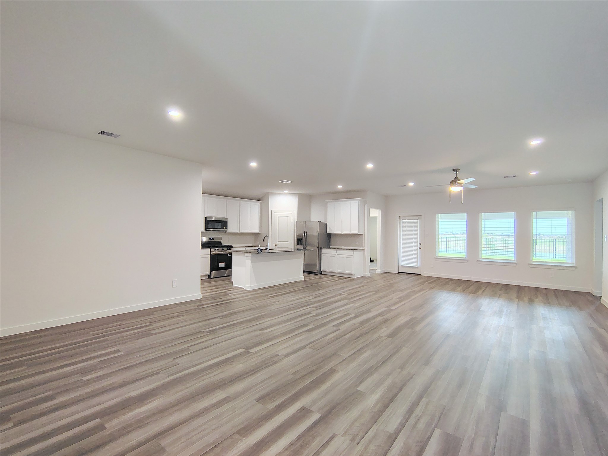 31212 North Eden Mnr Loop Fulshear, TX 77441 - Photo 6 of 28