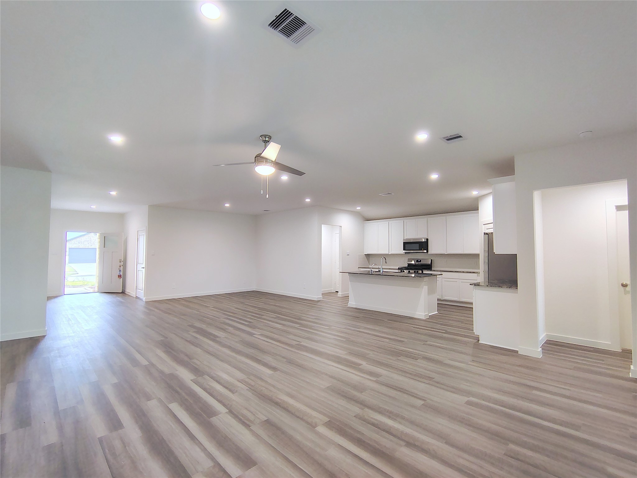 31212 North Eden Mnr Loop Fulshear, TX 77441 - Photo 8 of 28