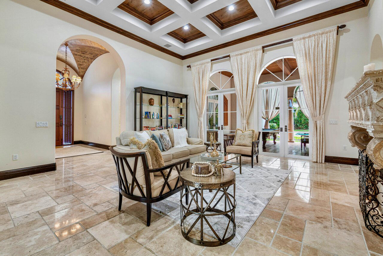 1191 Banyan Road Boca Raton, FL 33432 - Photo 8 of 54 007-1191BanyanRoad-BocaRaton-FL-33432-SM