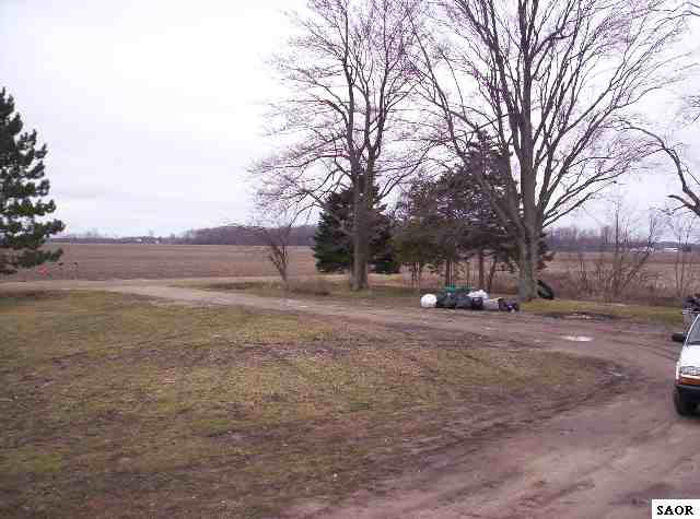 857 East Garfield Road Ashley, MI 48806 - Photo 9 of 9 43102-8.JPG