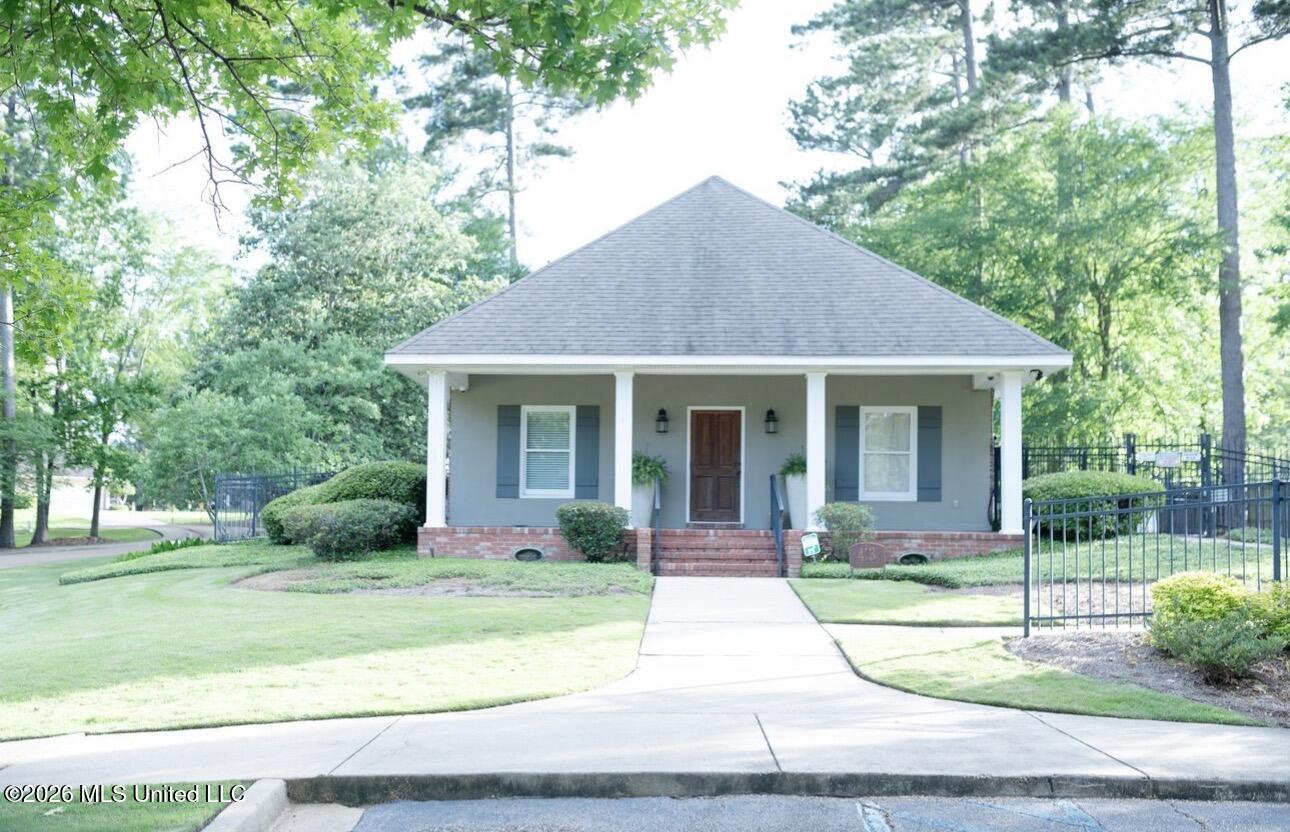 620 Turnberry Lane Ridgeland, MS 39157 - Photo 28 of 30 Add neighborhood clubhouse with pool
