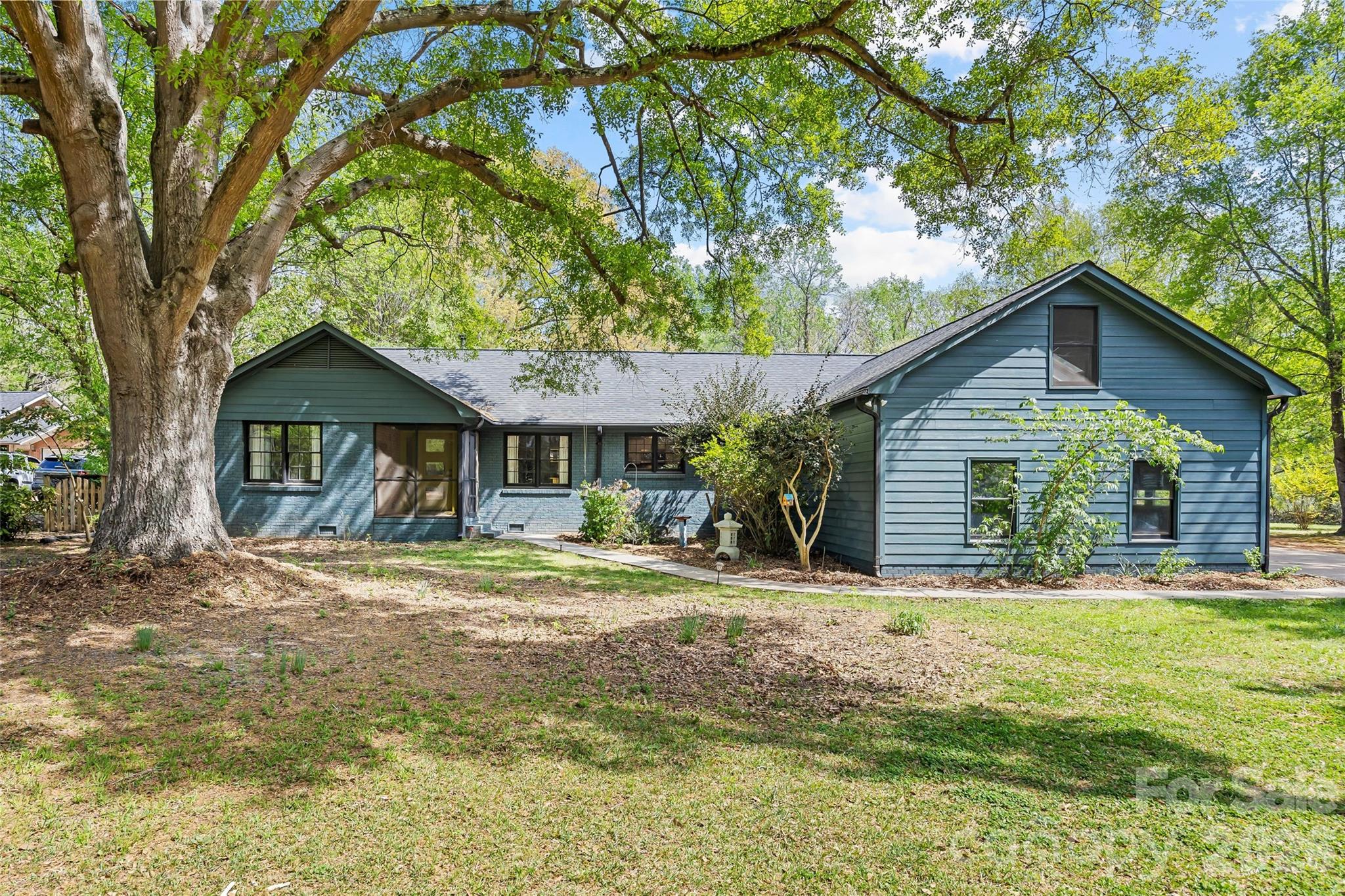 12811 Moores Chapel Road Charlotte, NC 28214 - Photo 1 of 40