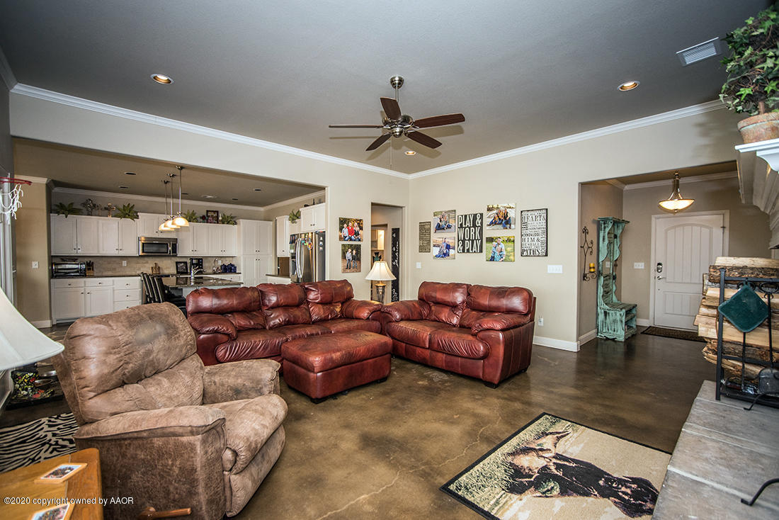 4850 South Blessen Road Amarillo, TX 79119 - Photo 5 of 31 JKS_0974