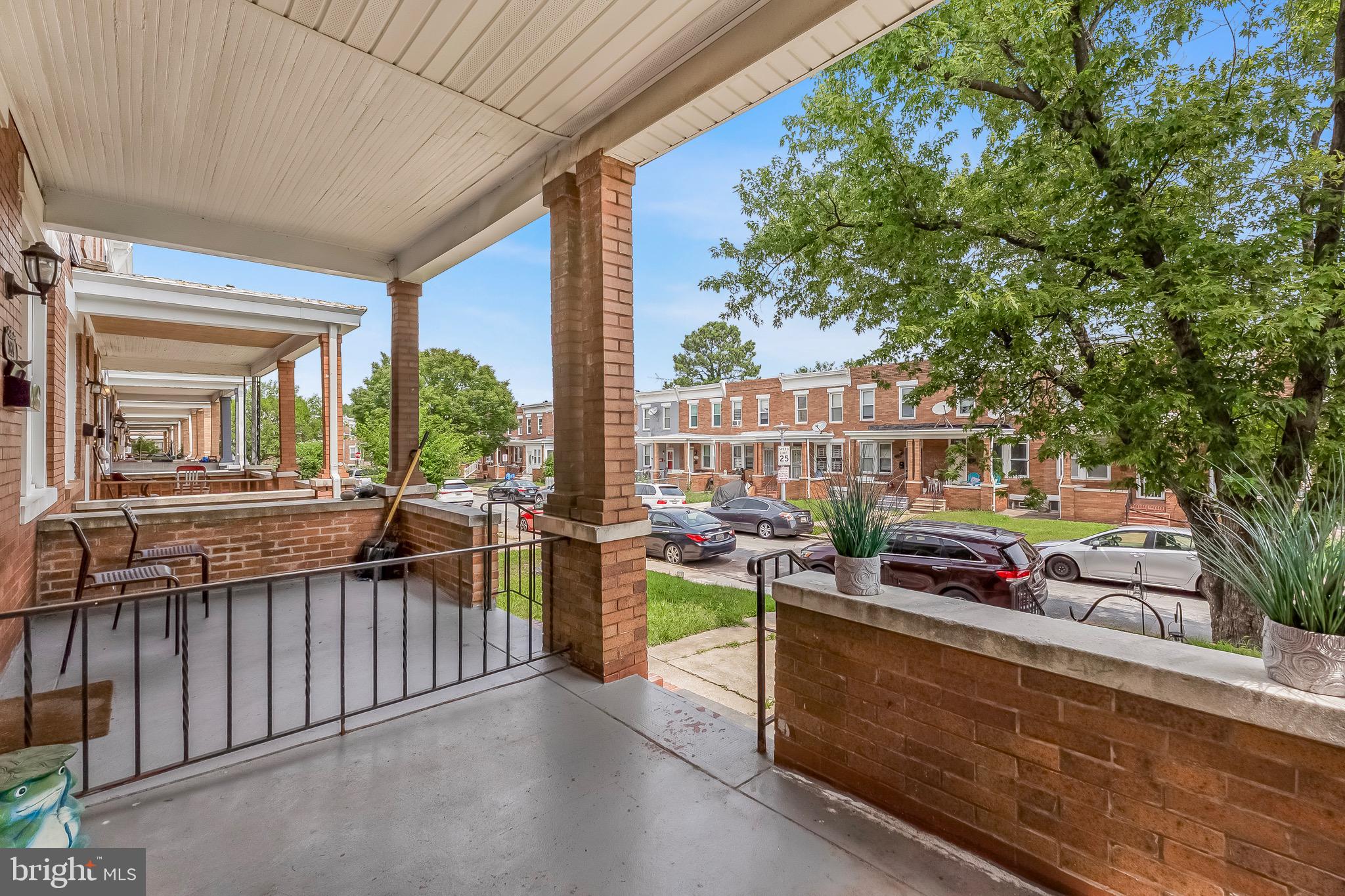2831 Lake Avenue Baltimore, MD 21213 - Photo 2 of 25