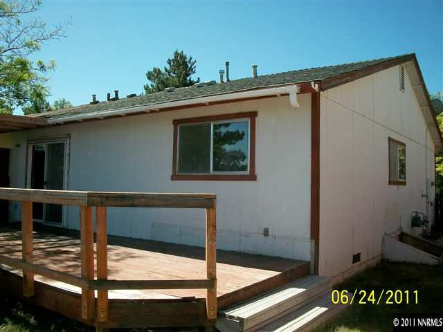 6475 Lotus Street Reno, NV 89506 - Photo 11 of 13 Photo 11