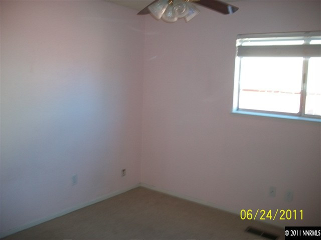 6475 Lotus Street Reno, NV 89506 - Photo 8 of 13 Photo 8