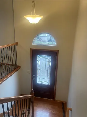 $2,300 | 544 North Old Mill Road, Independence, MO 64056