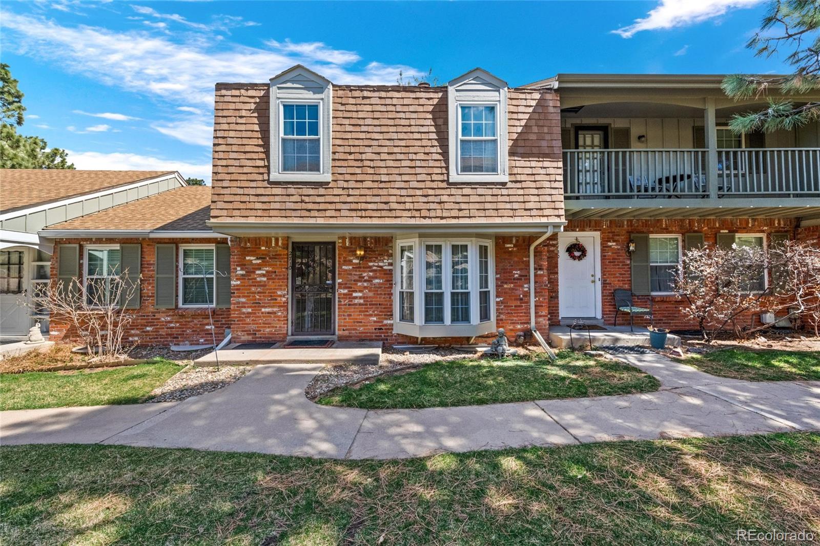 2710 East Fremont Pl  