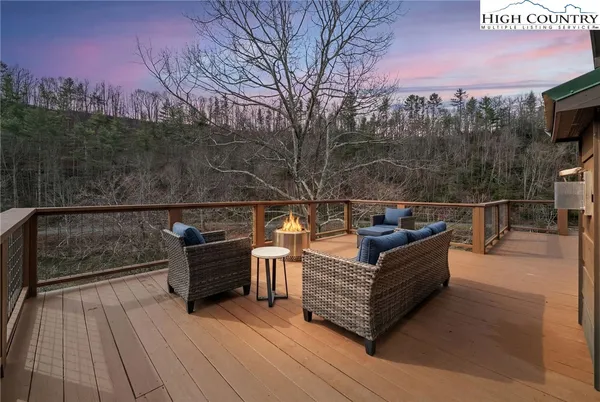 $1,325,000 | 548 Green Meadows Drive, Todd, NC 28684