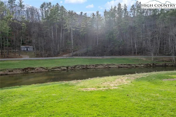 $1,325,000 | 548 Green Meadows Drive, Todd, NC 28684