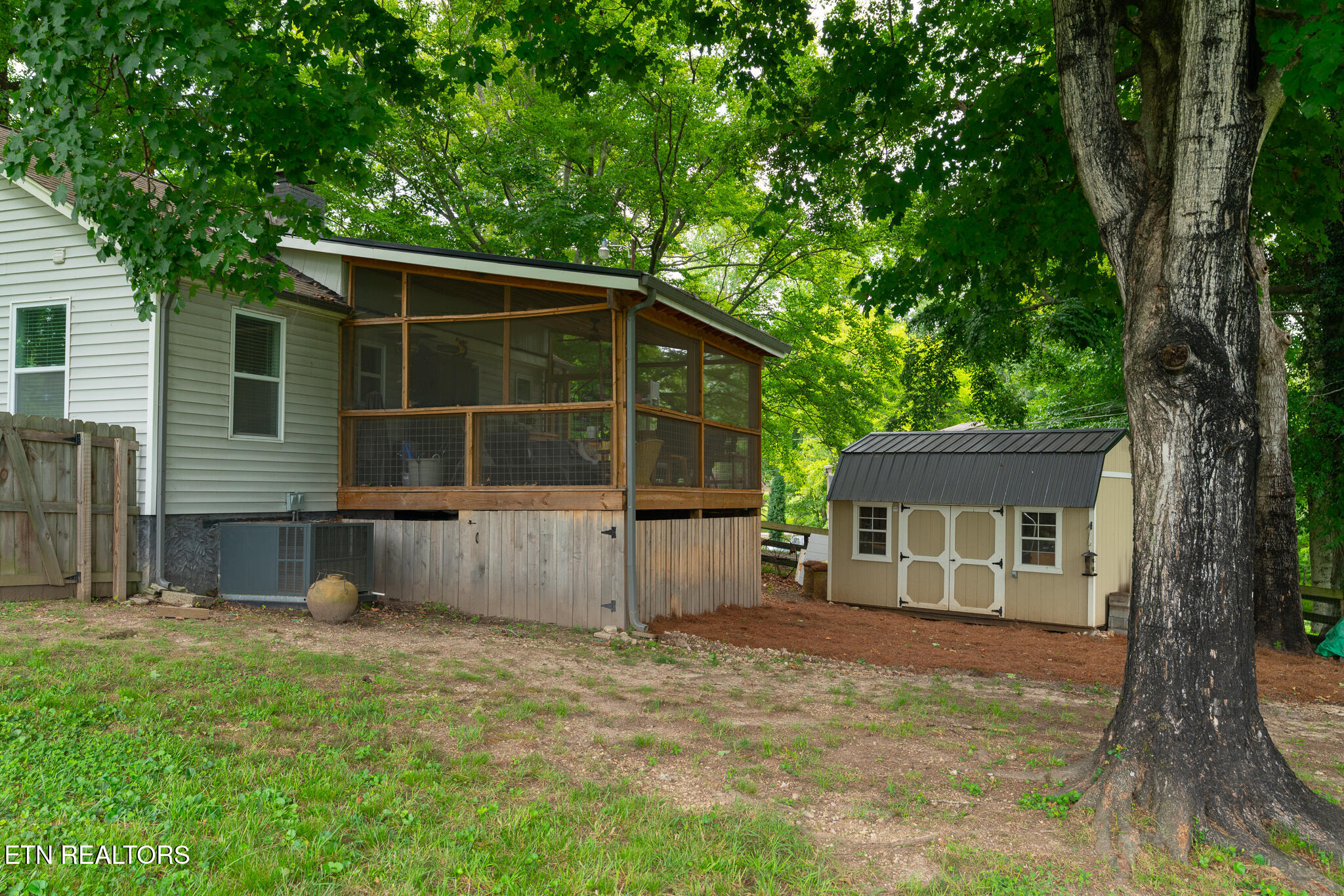 504 Sinking Springs Road Clinton, TN 37716 - Photo 30 of 34 untitled-30