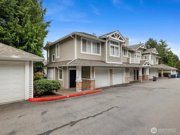 $639,900 | 5256 236th Place Southeast, Unit 243, Issaquah, WA 98029