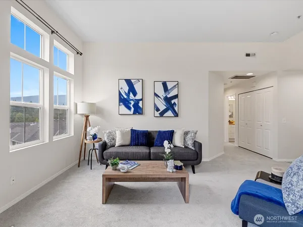 $639,900 | 5256 236th Place Southeast, Unit 243, Issaquah, WA 98029