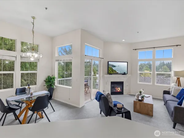 $639,900 | 5256 236th Place Southeast, Unit 243, Issaquah, WA 98029