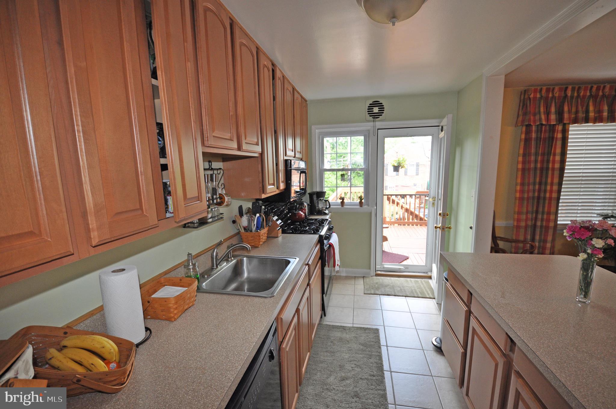 164 Brandon Road Baltimore, MD 21212 - Photo 11 of 33 Kitchen