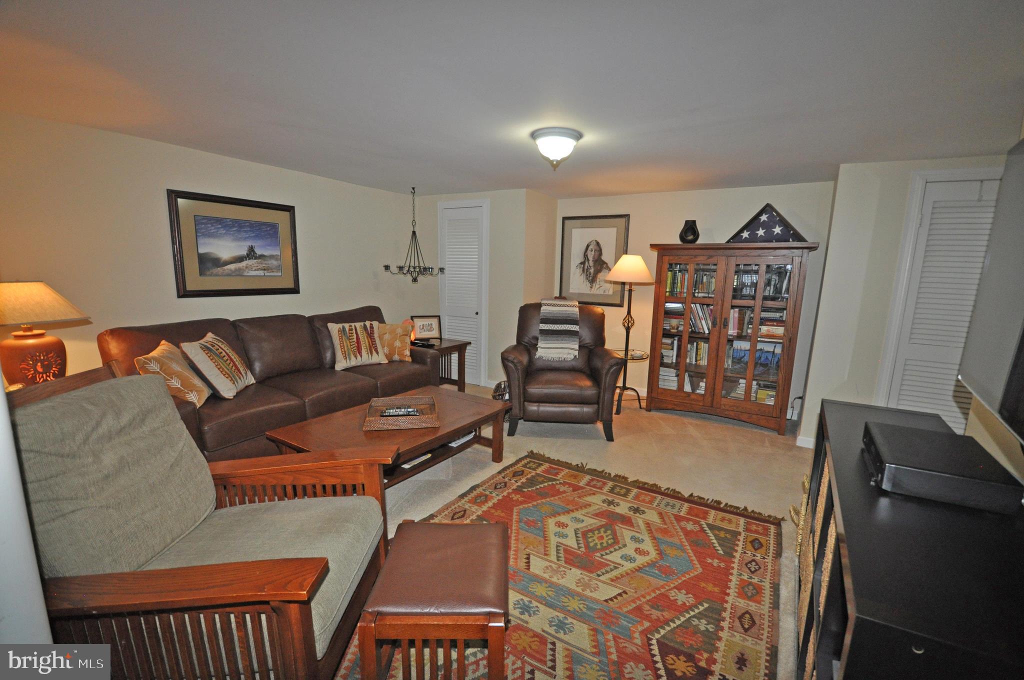 164 Brandon Road Baltimore, MD 21212 - Photo 31 of 33 Family Room