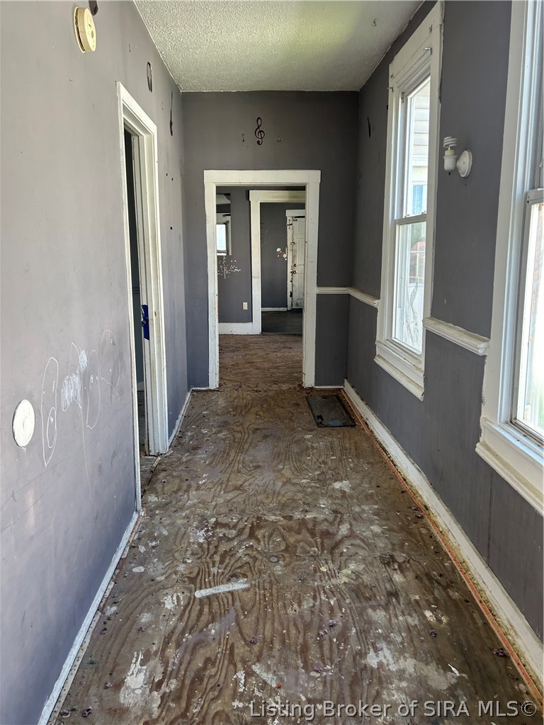1135 Chartres Street New Albany, IN 47150 - Photo 3 of 9