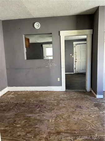 $90,000 | 1135 Chartres Street, New Albany, IN 47150