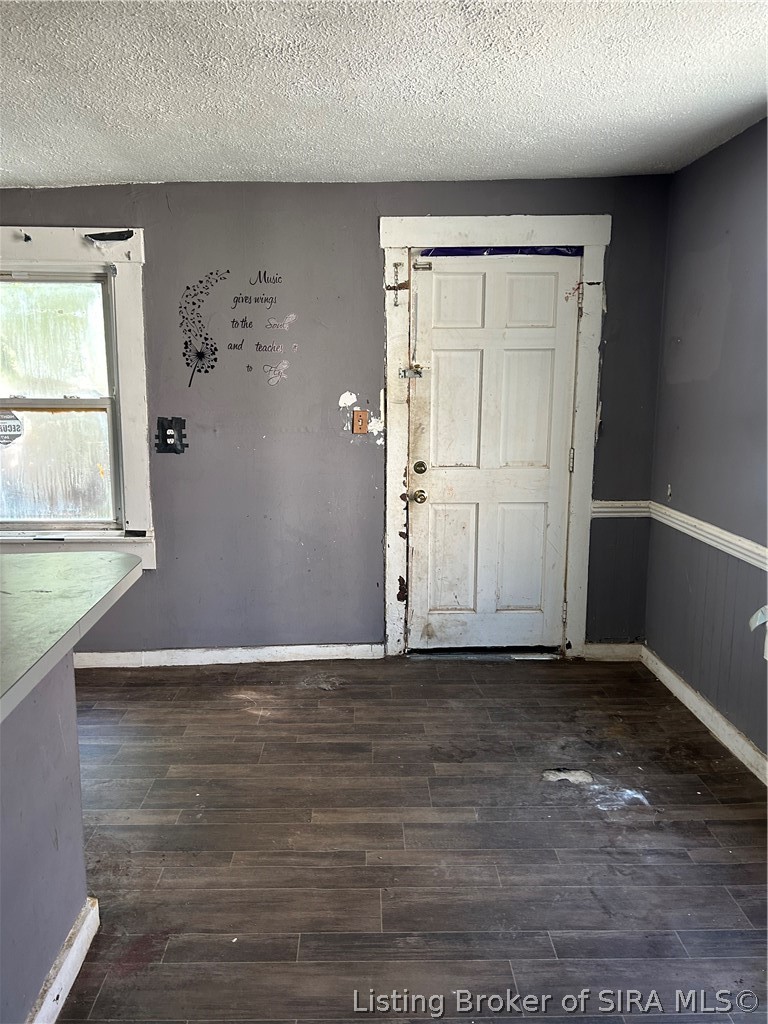1135 Chartres Street New Albany, IN 47150 - Photo 6 of 9