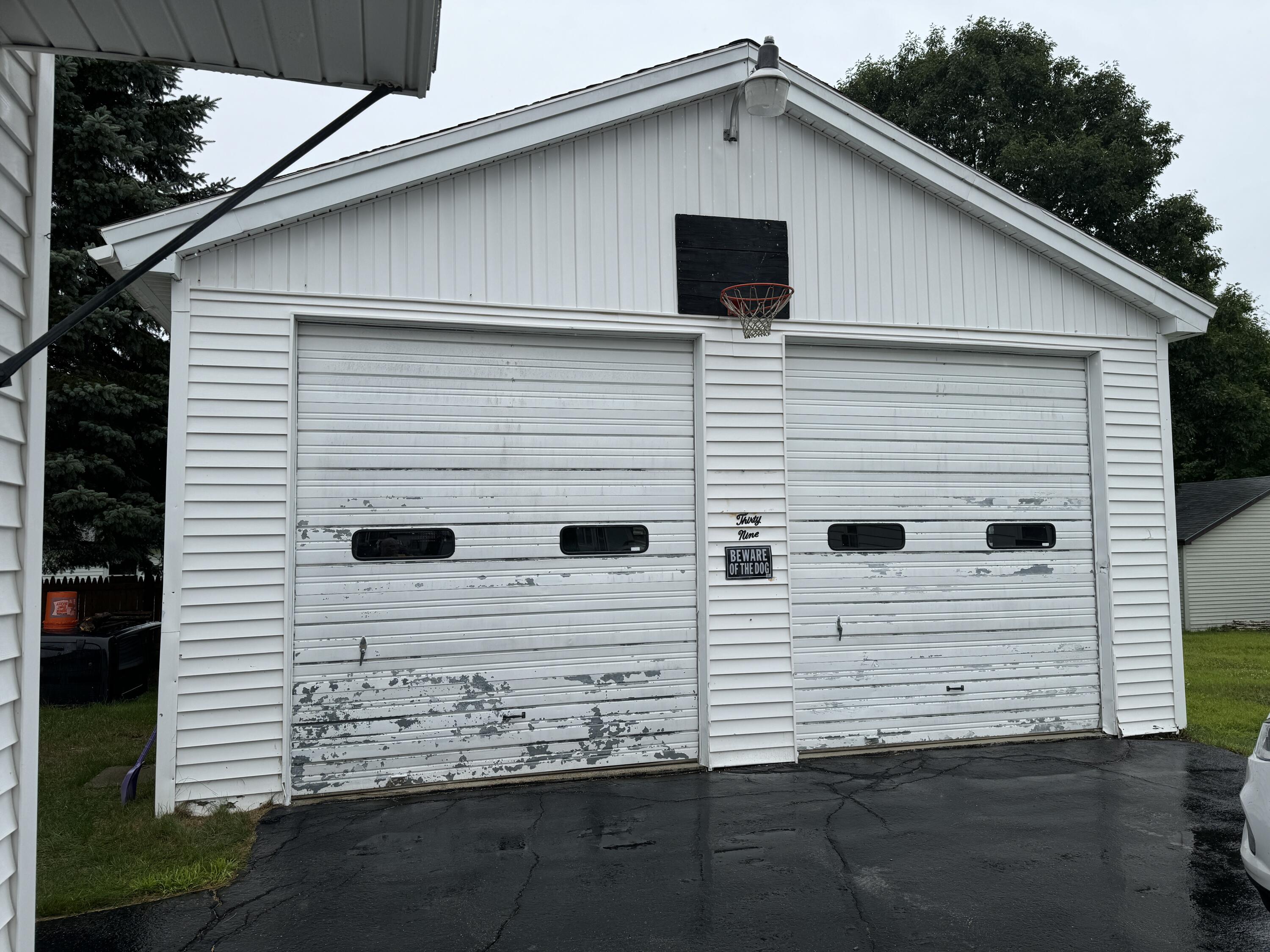39 Kelly Lane Millinocket, ME 04462 - Photo 2 of 29 IMG_3268