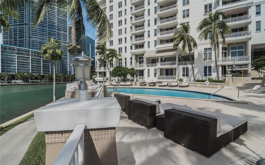 701 Brickell Key Boulevard, Unit 905 Miami, FL 33131 - Photo 25 of 34 Photo 25
