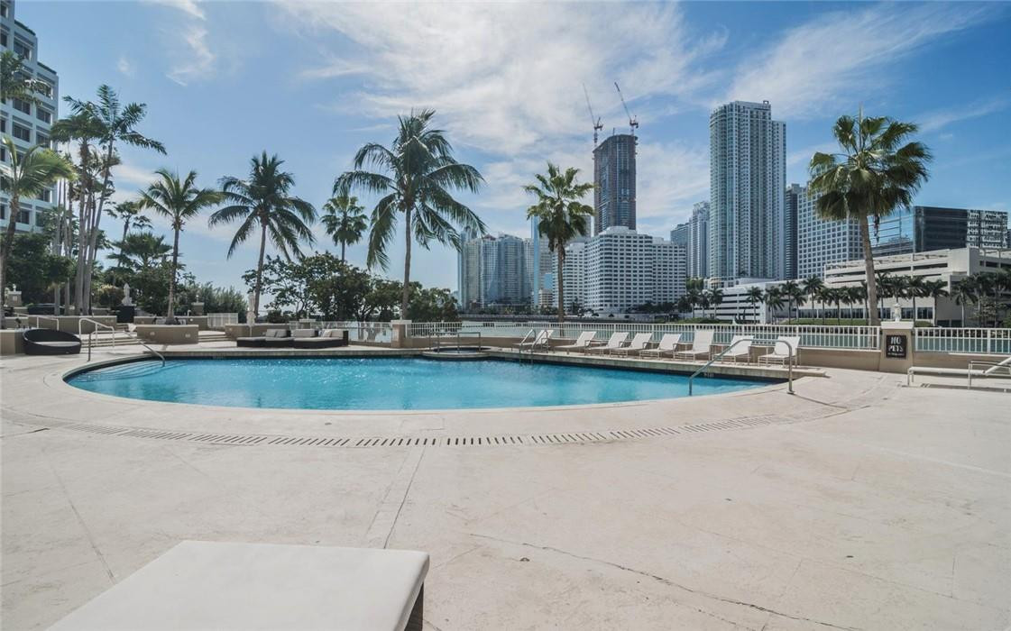 701 Brickell Key Boulevard, Unit 905 Miami, FL 33131 - Photo 27 of 34 Photo 27