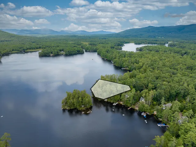$1,650,000 | 27 First Pt Road, Moultonborough, NH 03254
