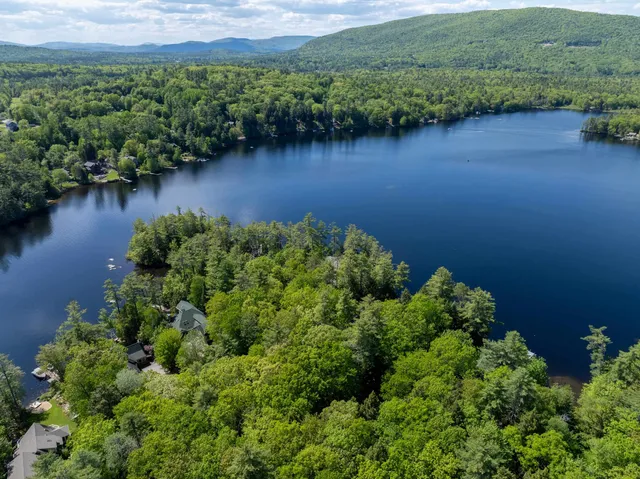 $1,650,000 | 27 First Pt Road, Moultonborough, NH 03254