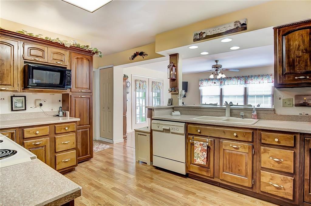 6328 Prairie Road Springfield, OH 45502 - Photo 13 of 58