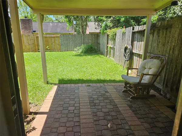 $1,800 | 2822 Chimneystone Circle, Sugar Land, TX 77479