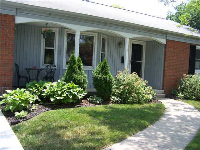 3316 Kirkham Road Columbus, OH 43221 - Photo 3 of 24