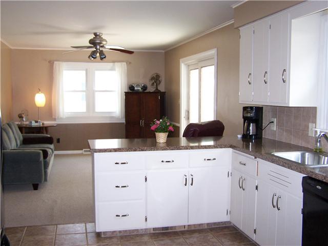 3316 Kirkham Road Columbus, OH 43221 - Photo 10 of 24